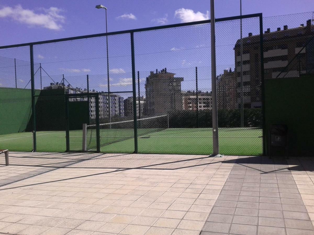 Torre De La Fuente Aprtovistas Piscina Parking Apartment Oviedo Ngoại thất bức ảnh